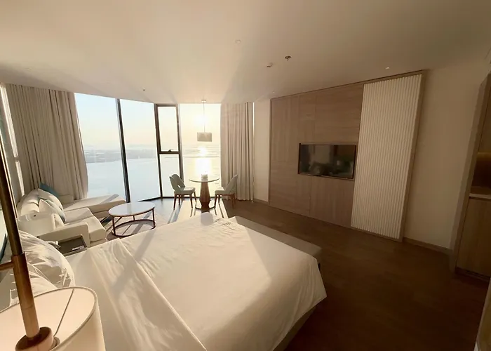 Apartment Ho Tai Cac Toa Icon40 - Alacarte - New Life Tower Hạ Long